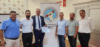 Şampiyon Melekler köyü konteyner yaşam evleri projesine katkı koyan Platform kurucu üyelerine ve elektrik müteahhitleri Birliği üyelerine teşekkür belgeleri verildi.