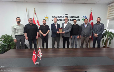 BAKAN HASİPOĞLU ELEKTRİK M&Uuml;TEAHHİTLERİ BİRLİĞİ YETKİLİLERİ İLE BİRARAYA GELDİ